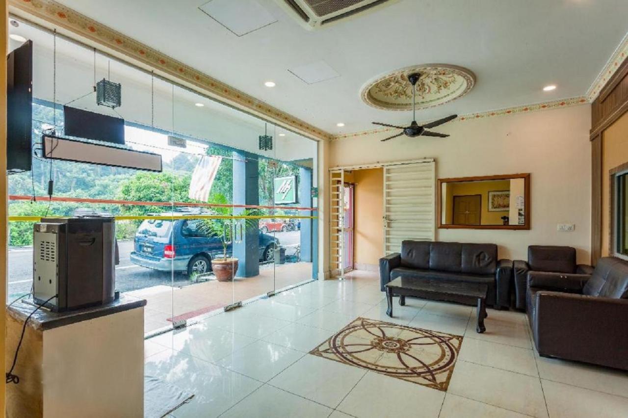 Hotel Sri Malim Танджунг-Малим Экстерьер фото