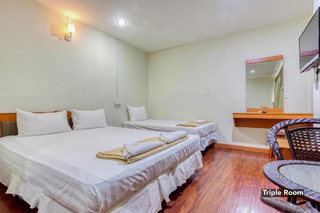 Hotel Sri Malim Танджунг-Малим Экстерьер фото