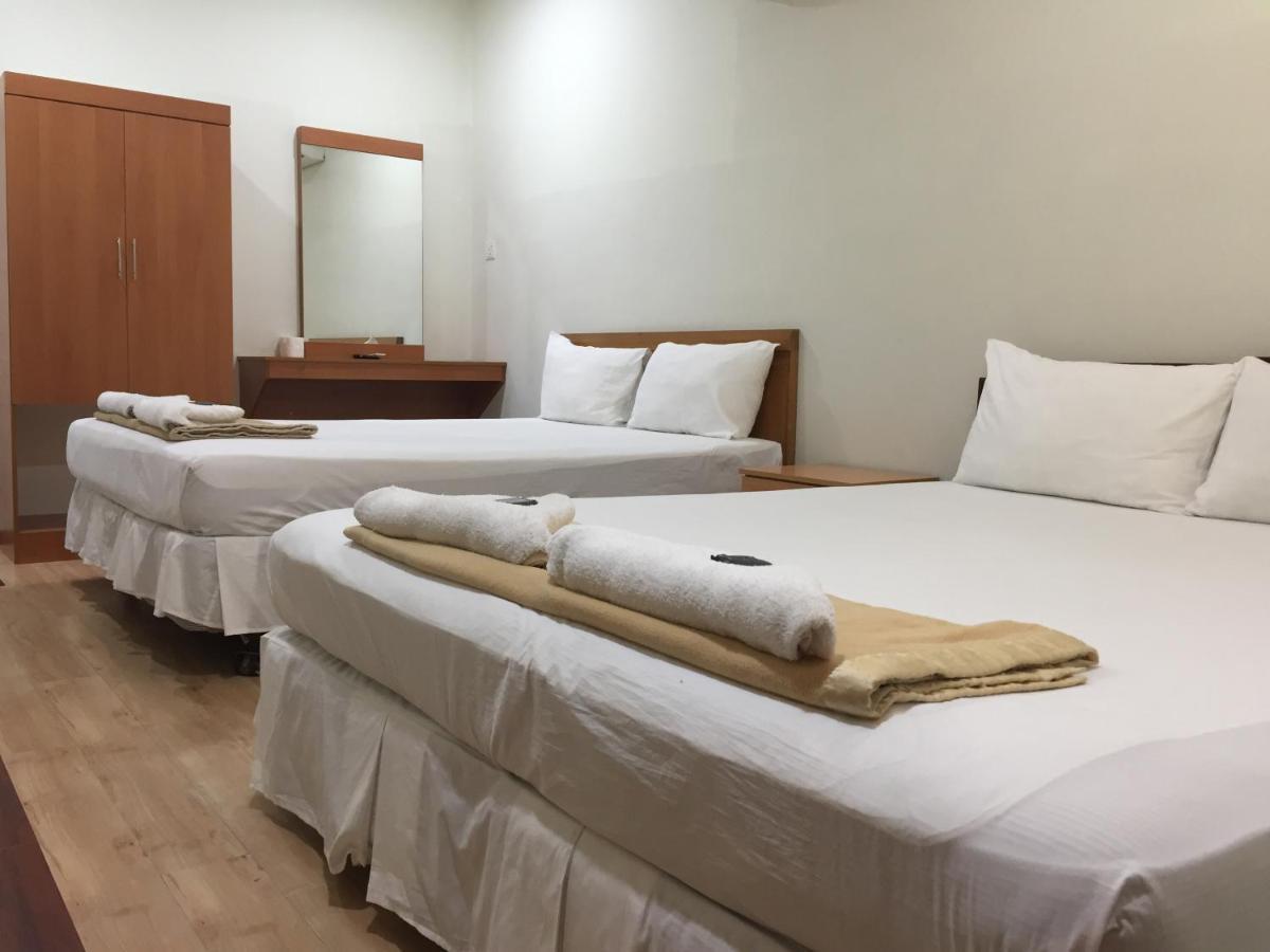 Hotel Sri Malim Танджунг-Малим Экстерьер фото