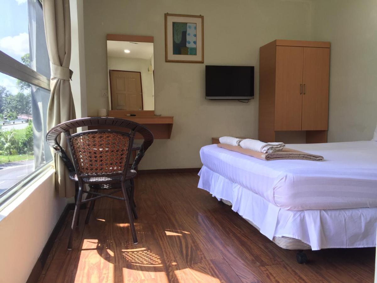 Hotel Sri Malim Танджунг-Малим Экстерьер фото