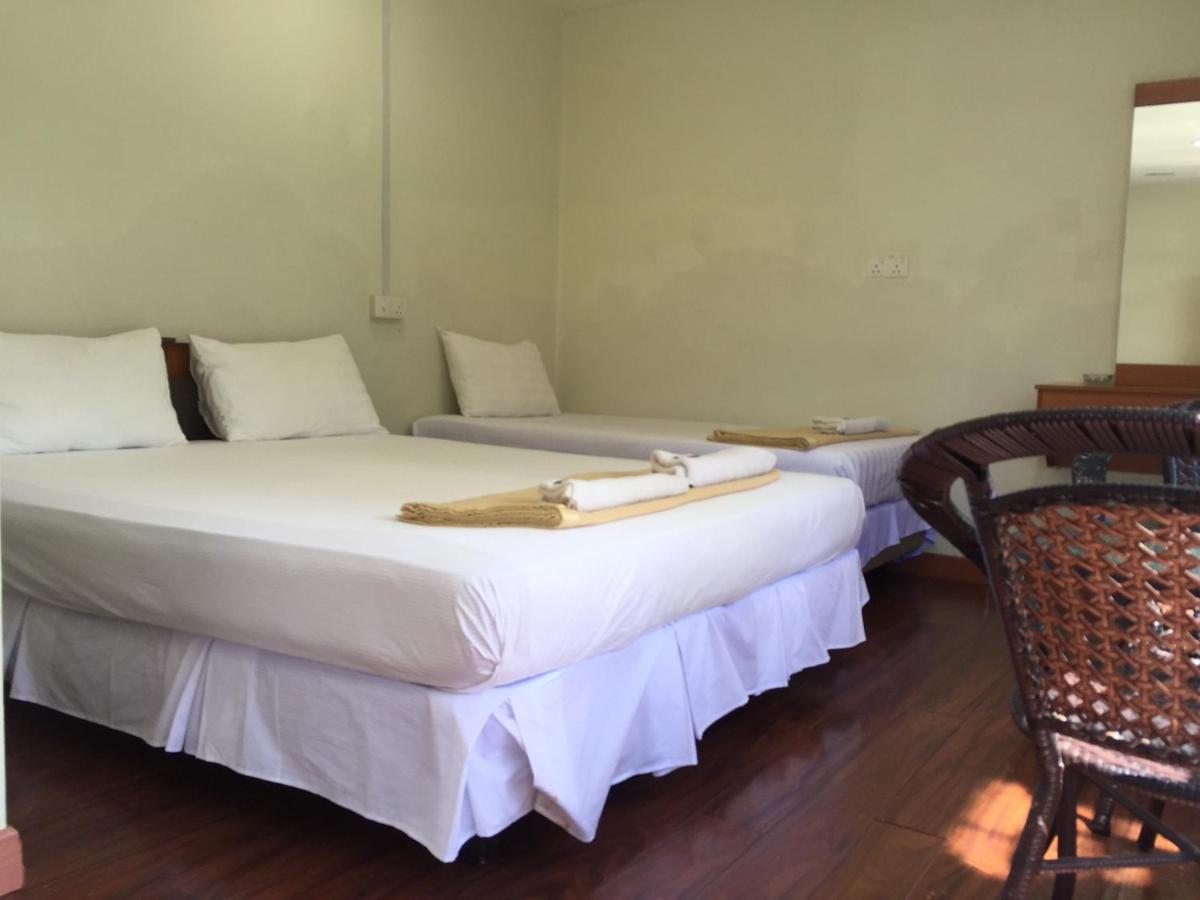 Hotel Sri Malim Танджунг-Малим Экстерьер фото